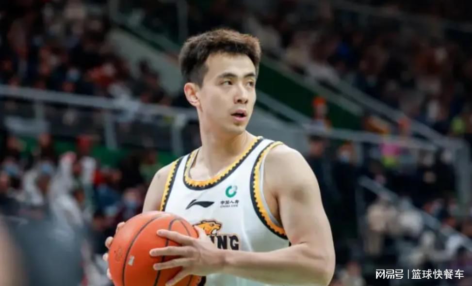 体彩-三分球40投34中！赵继伟火线复出拯救辽篮：他能率队重返四强吗？